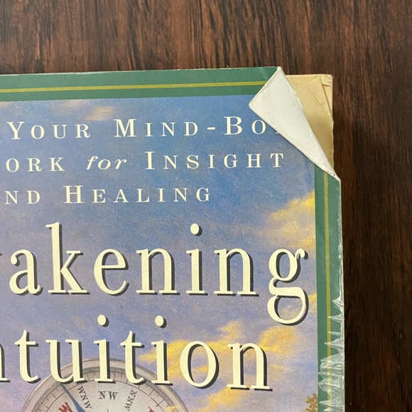 Awakening Intuition: Using Your Mind-Body Network for Insight and Healing - Picture 5 of 5